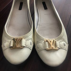 Size8. Original. Worn few times. White/cream color